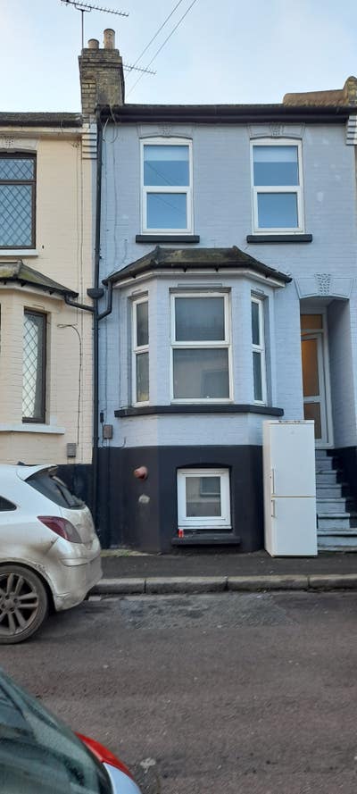 Double room in Chatham for Single  Main Photo