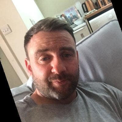 Looking for someone to house share with Main Photo