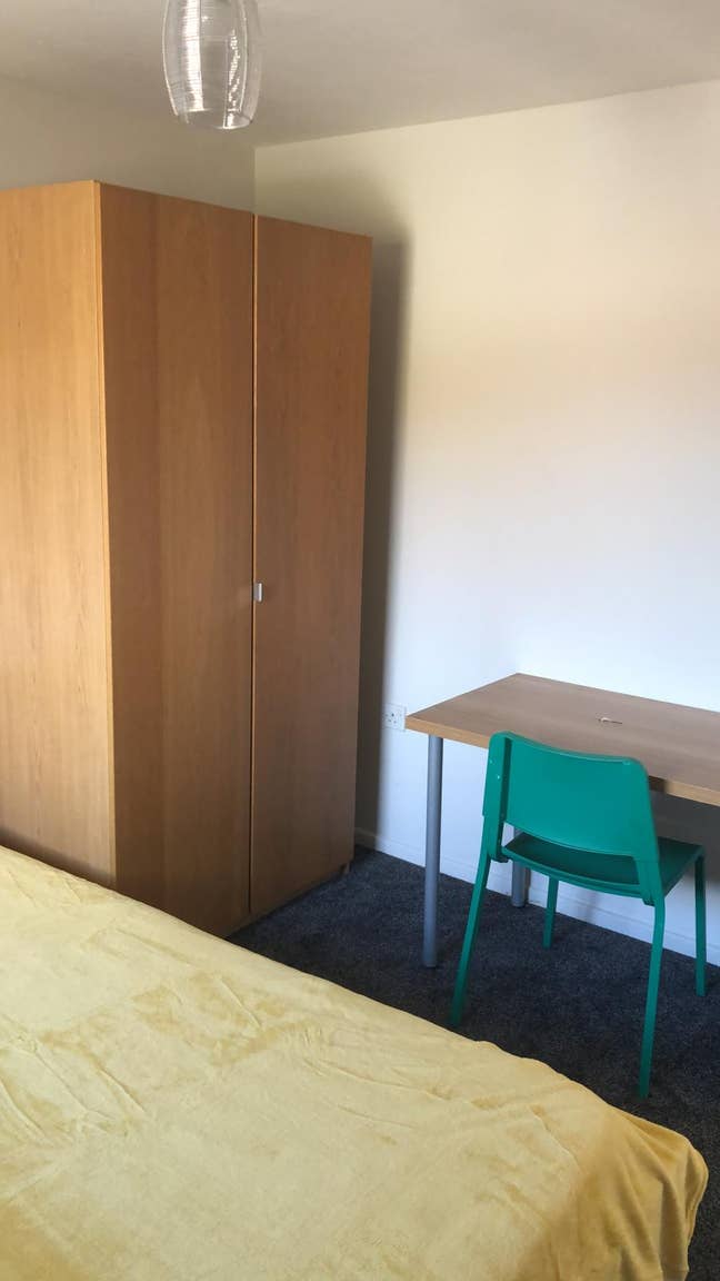 &pound;495 Available Now Double Room All Bills Included. Main Photo