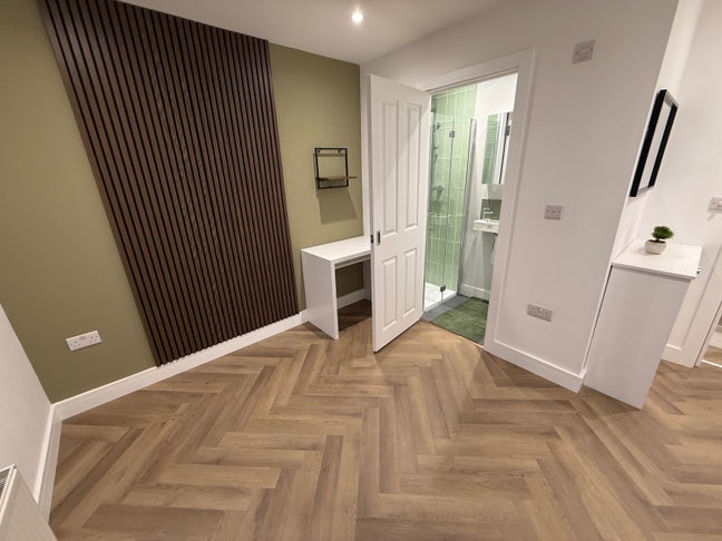 En-suite modern Double room Main Photo