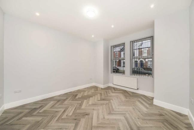 Five Lovely Bedrooms In Kensal Green House Share  Main Photo