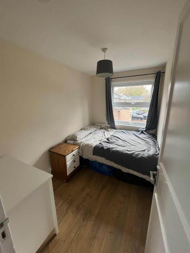 Double room available in Stepney Green house share Main Photo