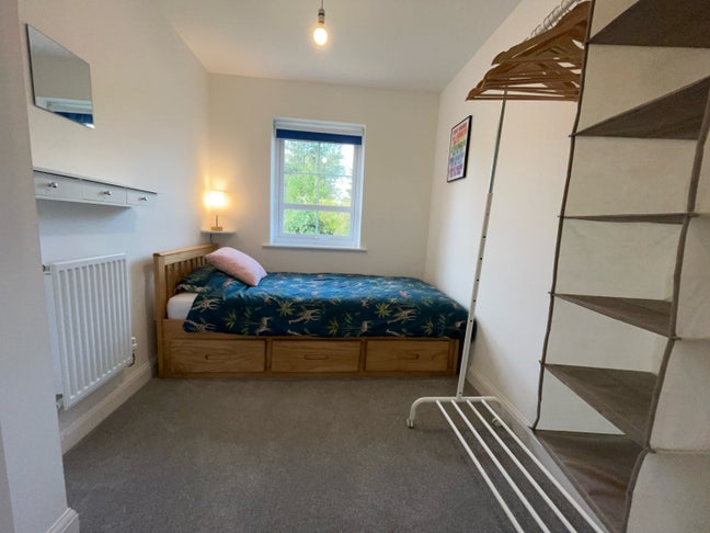 Single room with own bathroom  Main Photo