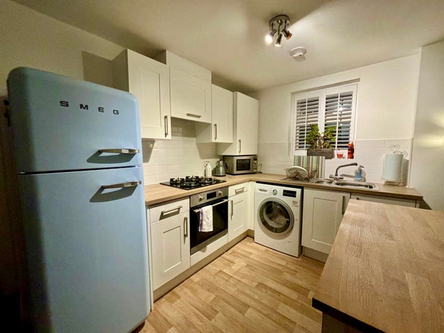 2-Bedroom Unfurnished Flat in Southbourne  Main Photo