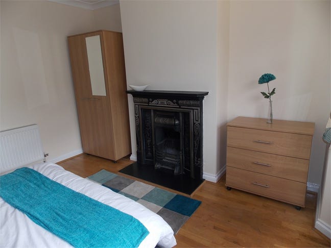 Affordable Double Room on Kent Road, PE3  Main Photo