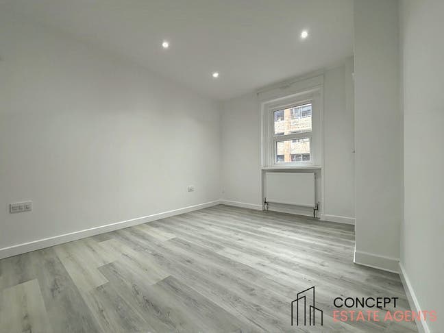 Newly Refurbished 2 Bed Flat in Walworth, SE17 Main Photo