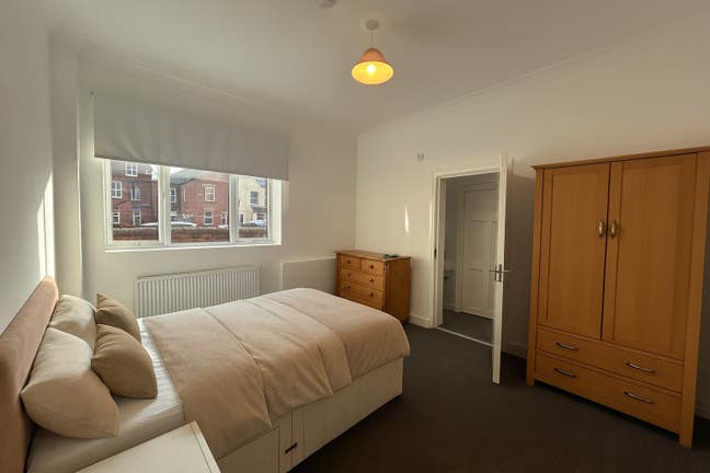 Spacious Double En-suiite Rooms Main Photo