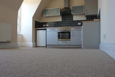 Flat 4 Central Apartments 155- 158 North Street Main Photo