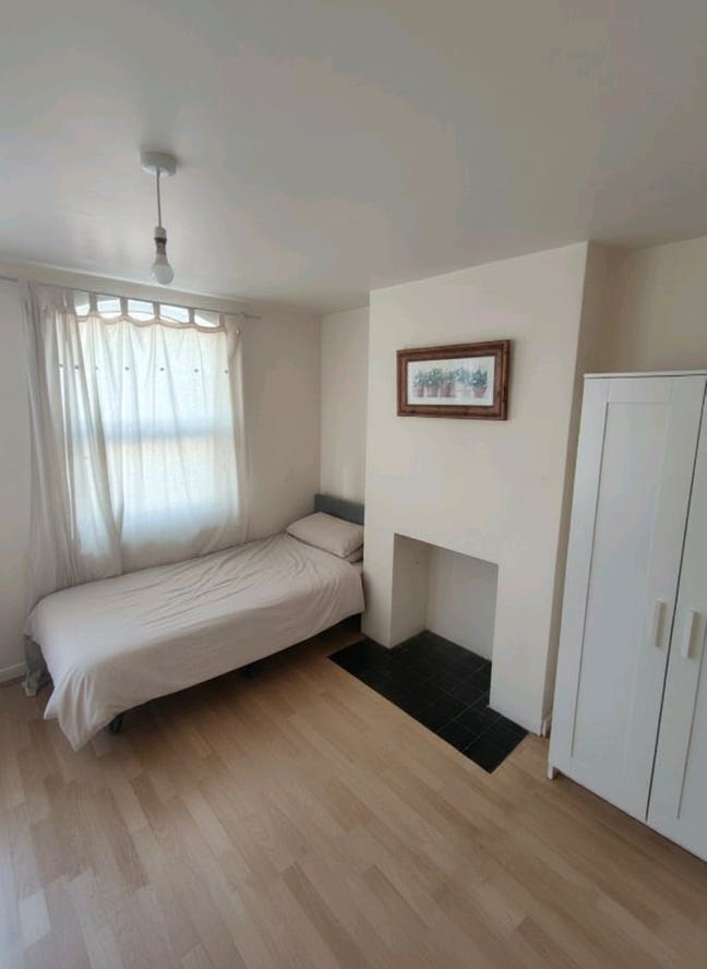 Cozy House for Sale Main Photo