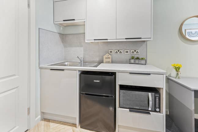 ✨The Property With Park Views in PE7 - Molyneux Main Photo