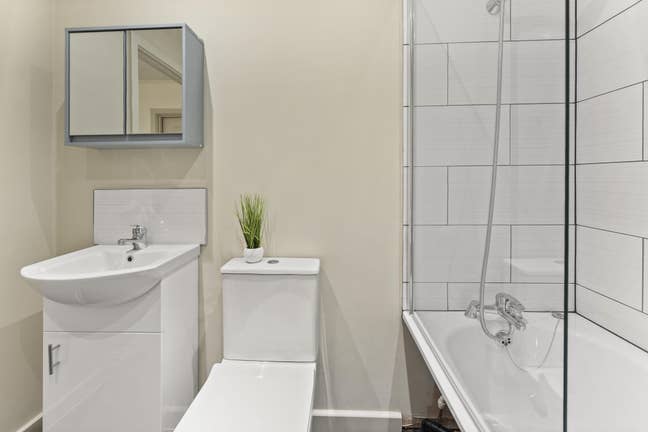 ✨The Property With Park Views in PE7 - Molyneux Main Photo