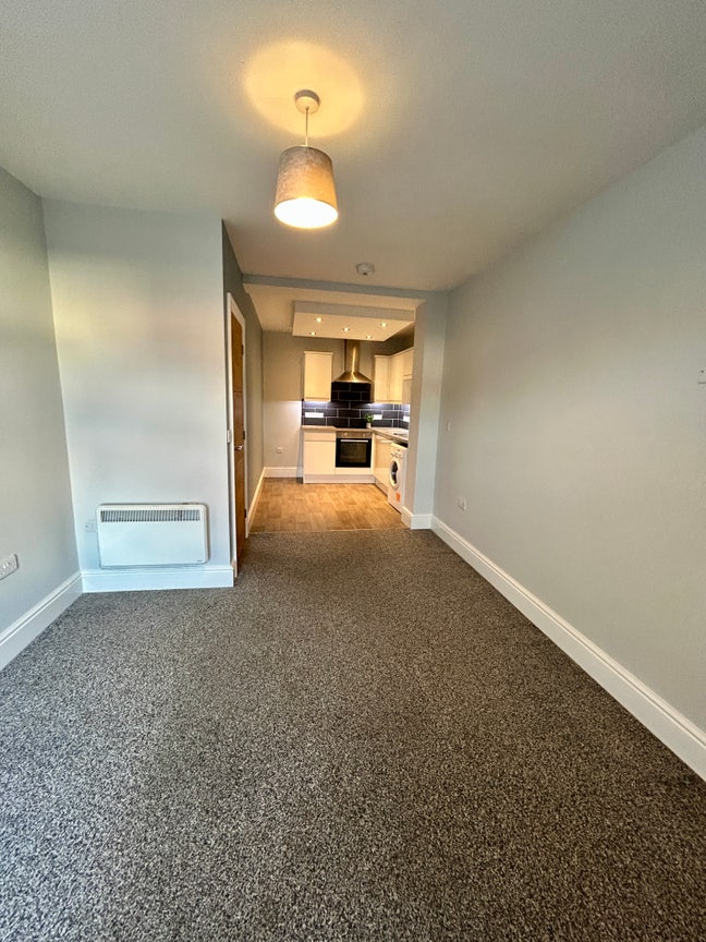 Large 2 Bed First Floor Flat with off Road Parking Main Photo