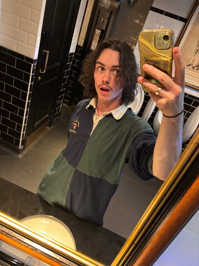 25yr old guy seeking housing Main Photo