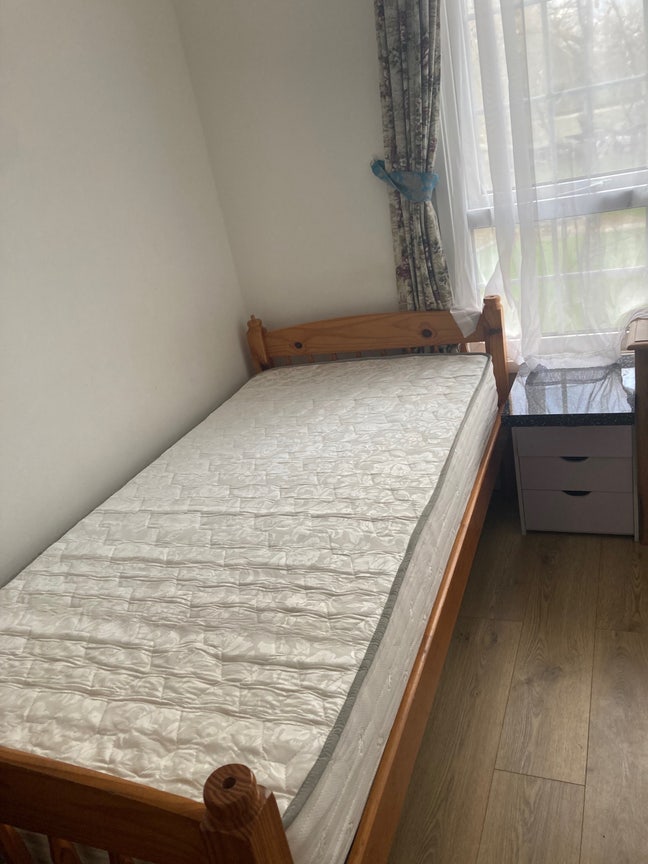 ERITH - Single Room - Close to Abbey Wood Station Main Photo