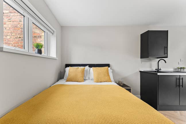 ⭐Sublime Studio To Rent In Derby  Main Photo