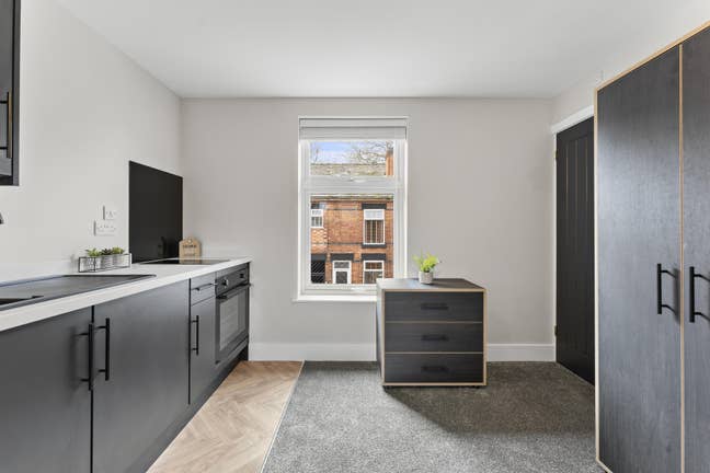 ⭐Sublime Studio To Rent In Derby  Main Photo