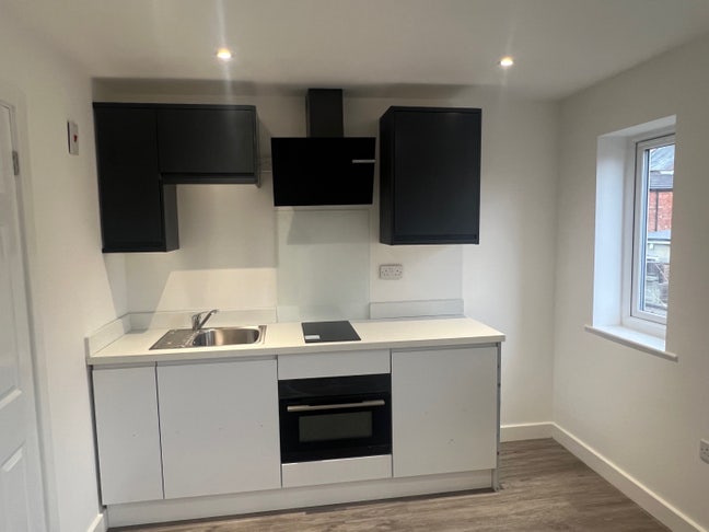 New Studio - more pictures soon Main Photo