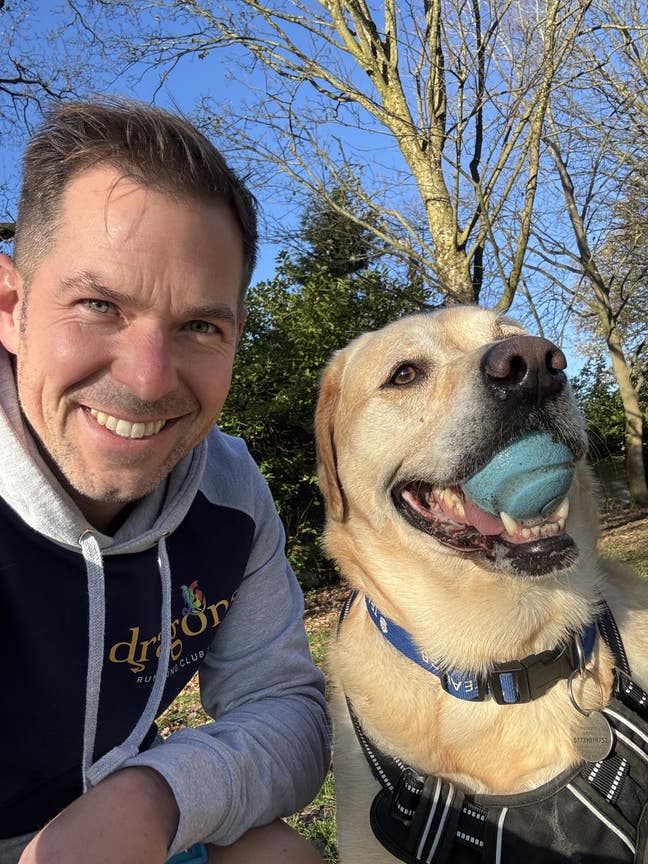 Double bed in house in Sale/great transport links Main Photo