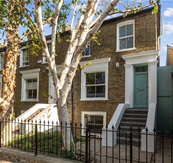 Double Bedroom Stockwell House Main Photo
