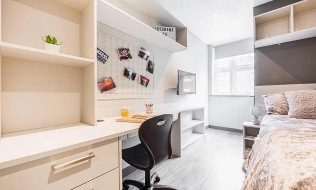 Studio Apartment Available – Monument House Main Photo