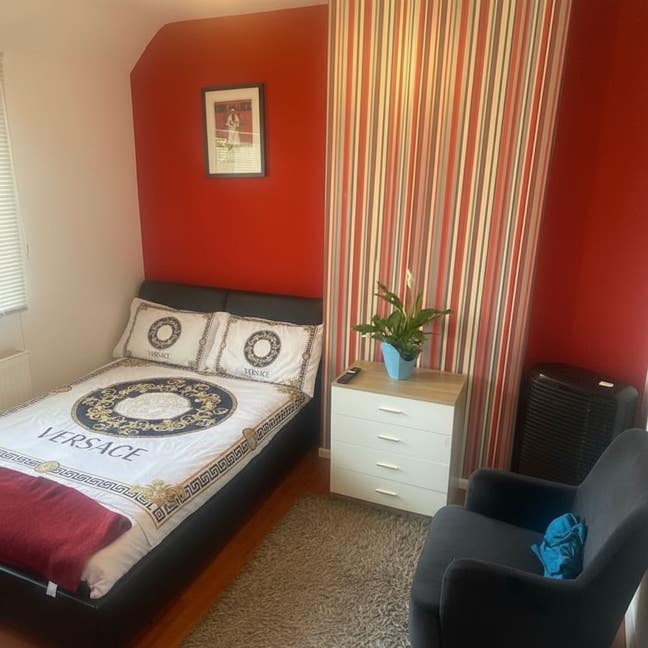 Room to Rent – Dagenham in  RM8  Main Photo
