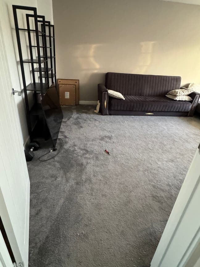 Spacious double room in a newly built house Main Photo