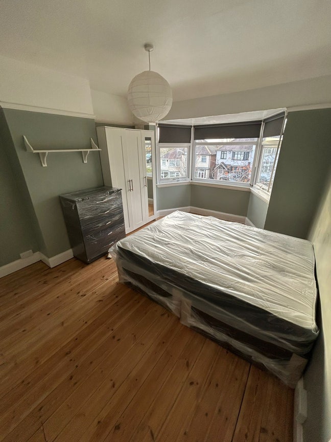 Double bedrooms, supported accommodation Main Photo