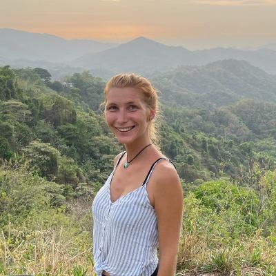 Hi there! I'm moving to Exeter for my PhD. I... Main Photo