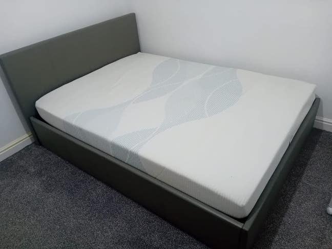 Double room is available for rent in - PE7 8EF Main Photo