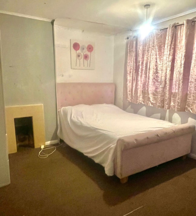 Double Room to Rent Main Photo