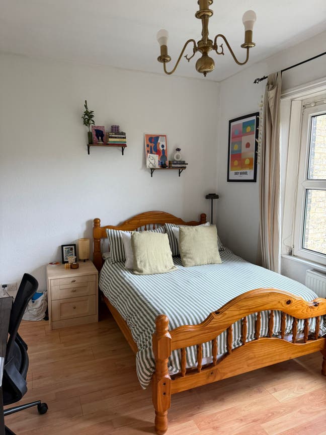 2 Rooms in Crystal Palace/ Anerely Main Photo