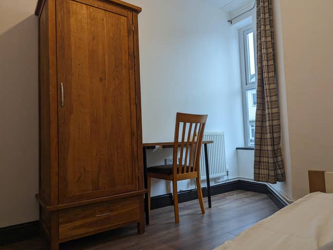 Nice room, close to city centre - Bills Included Main Photo