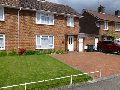 Spacious 3-Bedrooms for Rent in West Green Main Photo