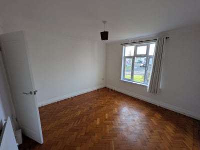 Lovely room available in 2 bed flat Llandaff Main Photo