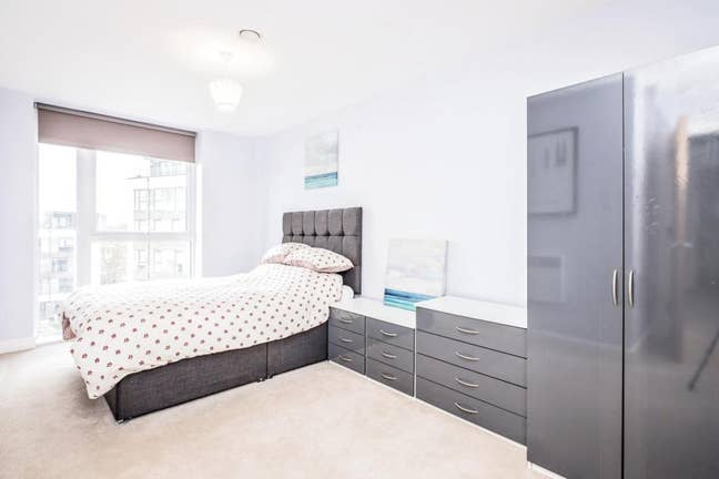 Deluxe Spacious En suite on 5th Floor Main Photo