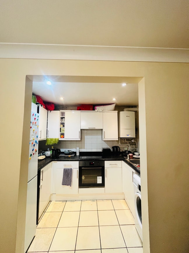 Single bedroom to rent from January end  Main Photo