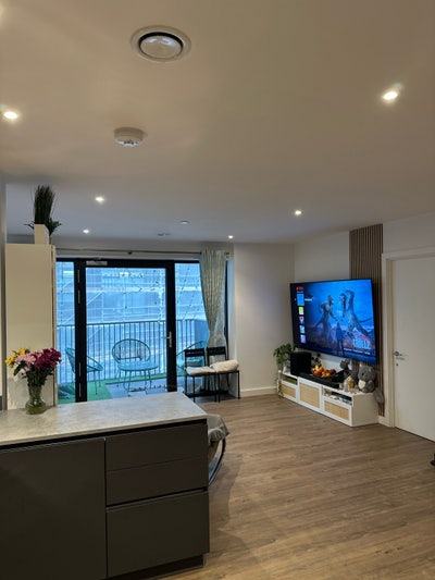 New-Build Flat | Zone 2 (E3) – &pound;1,250 All-In  Main Photo