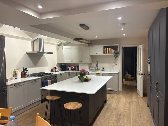 Large house w. 2 rooms to rent for short let in HH Main Photo