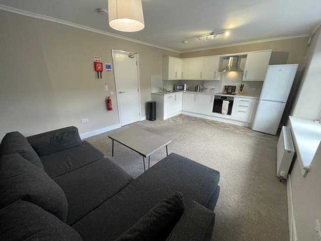 Furnished Double Room in Dundee - Immediate! Main Photo