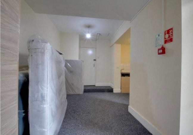 Stop scrolling, Small studios Available  Main Photo