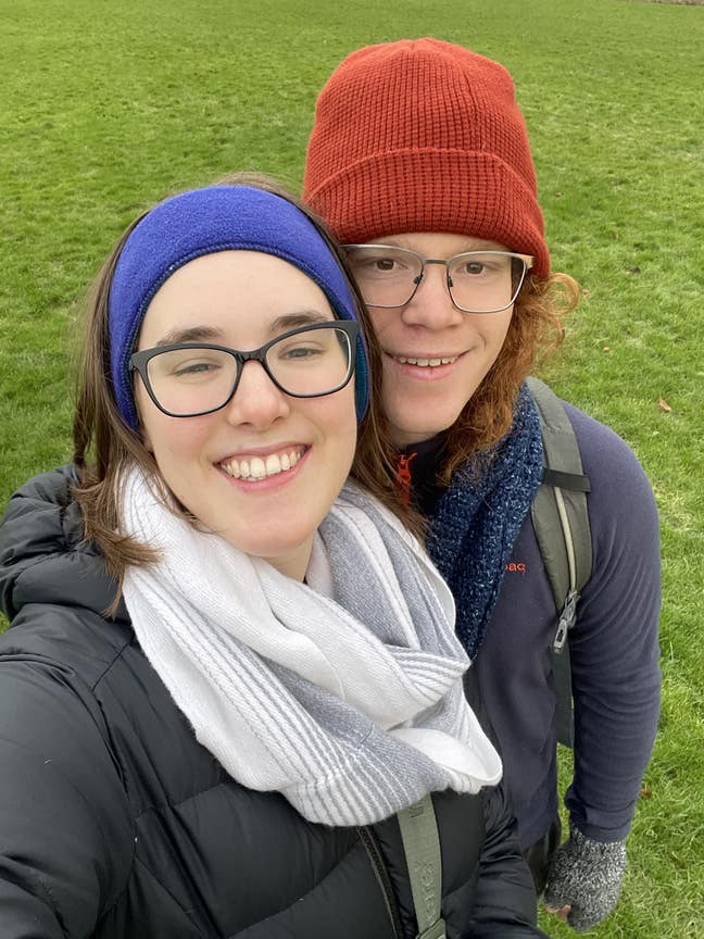 Young working professional looking for a room Main Photo