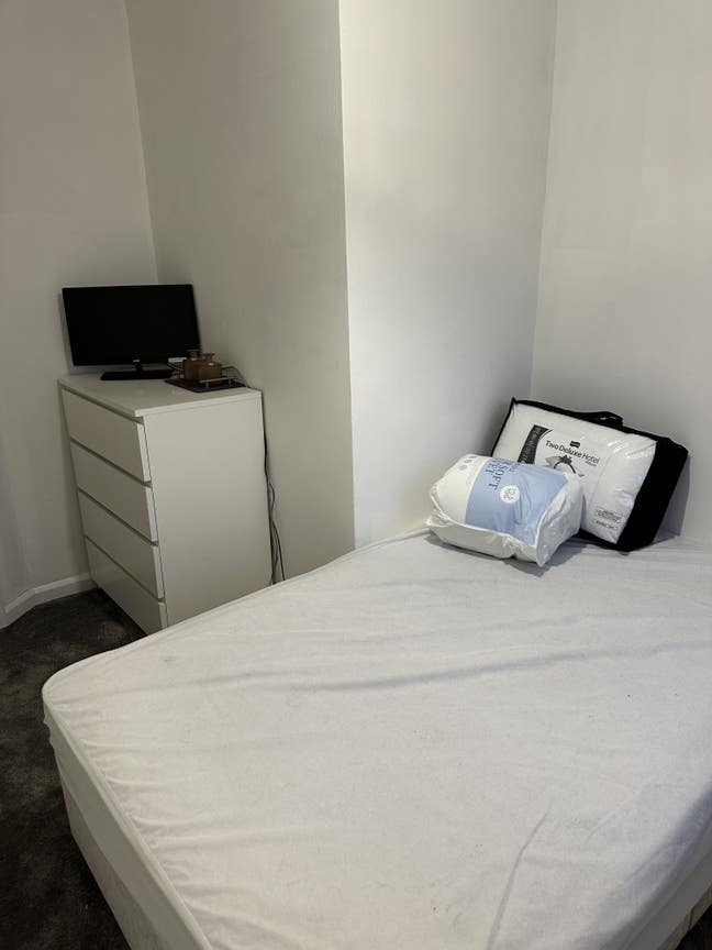 Double bedroom  Main Photo