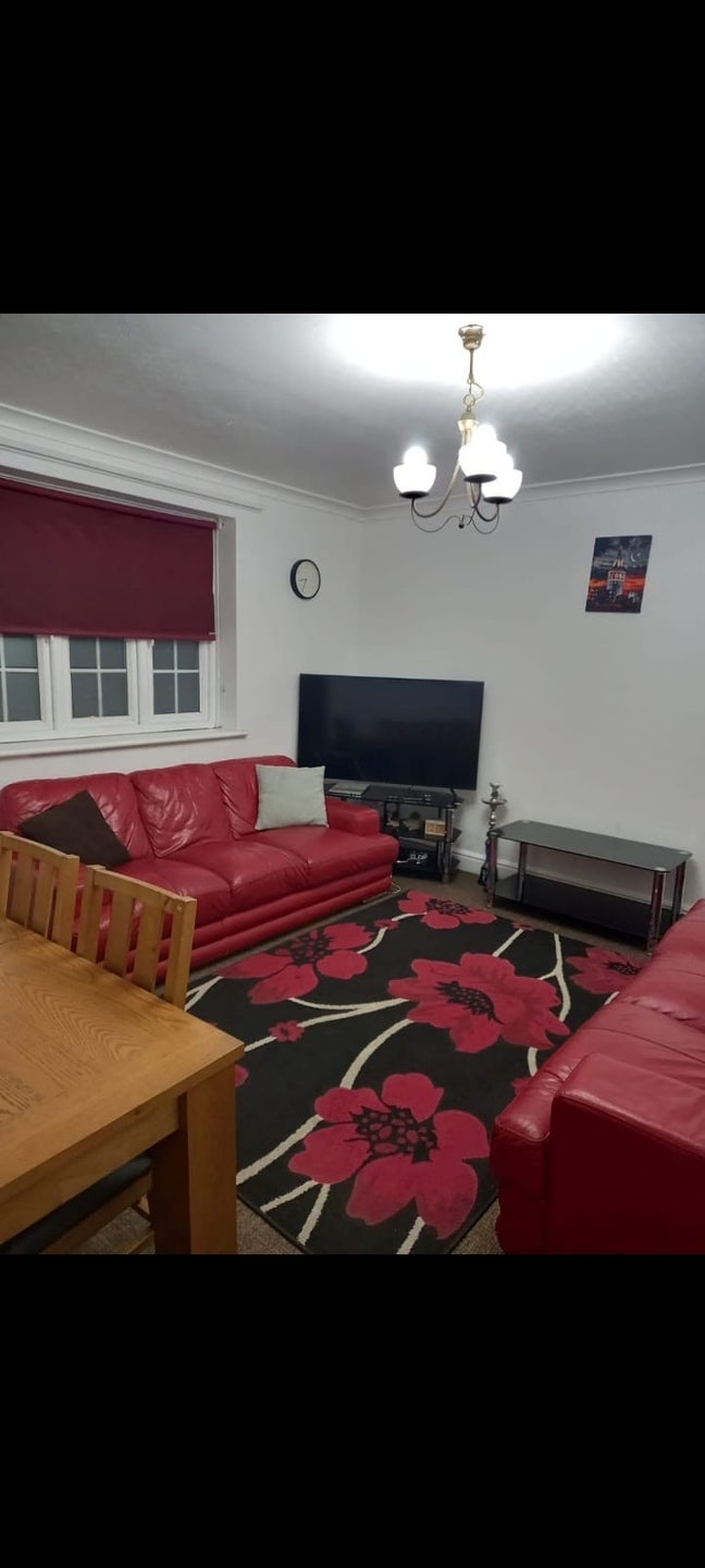 Two Room for Rent in a 3 Bedroom House  Main Photo