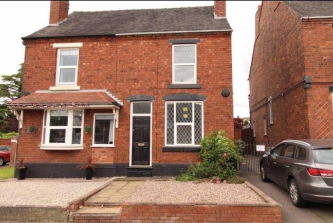 Cosy 2 bedroom house in Brownhills Main Photo