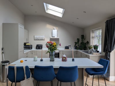 Double rooms Mon - Fri only, Newbarns area Main Photo