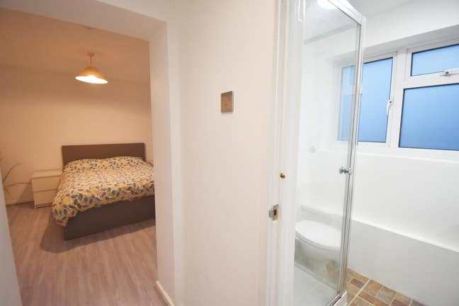 Large ENSUITE Room in Chislehurst-5 mins from Stn! Main Photo