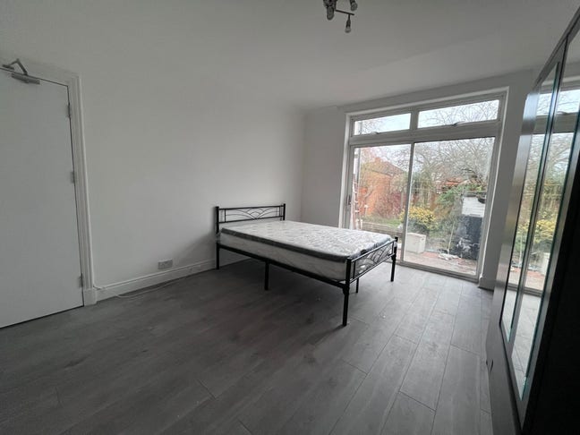 Double Room- UB6 Main Photo