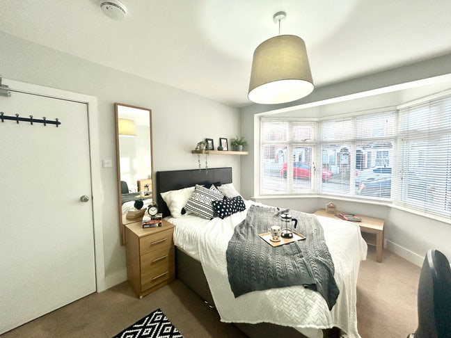 Topping the List of Fresh Starts, Join Us 💚📃
 Main Photo