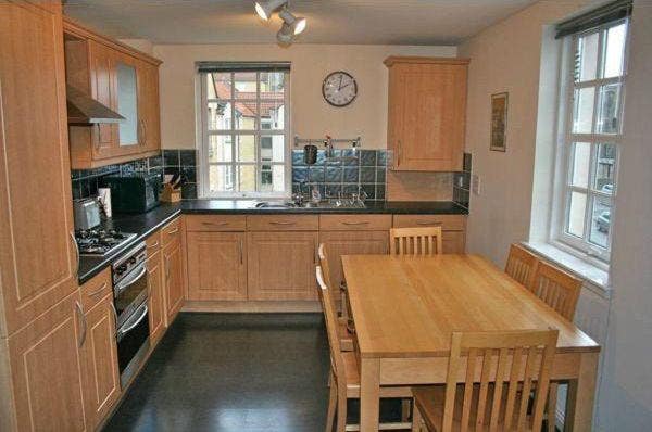 Nice Room in a Great Flat All Included Main Photo