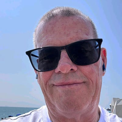 68 year old Male seeks a double room Main Photo